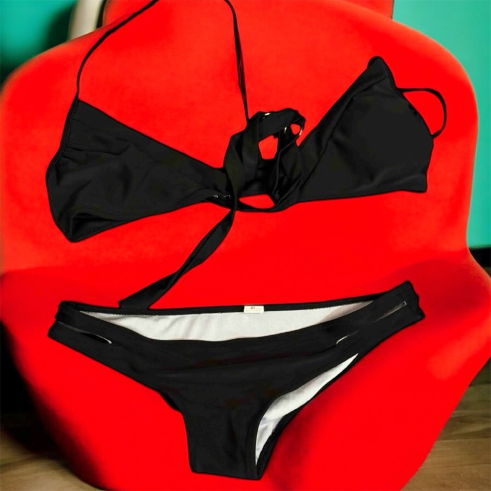 Black Women's Bikini Set top LARGE bottoms XL